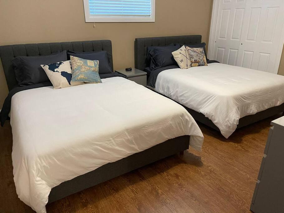 Cozy 2 Bedroom Home In Chatham - Left Side Екстериор снимка